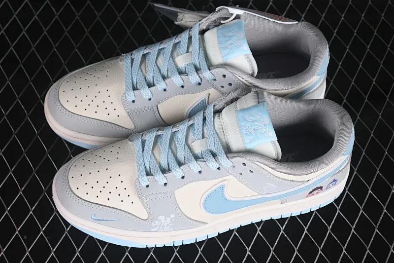 All categories Nk SB Dunk Series Nk SB Dunk Low High-end customized low-top sneakers Nk SB Dunk Low Nezha series Gray white and blue hook Anniversary high-end customized low-top casual sneakers LW1818-114